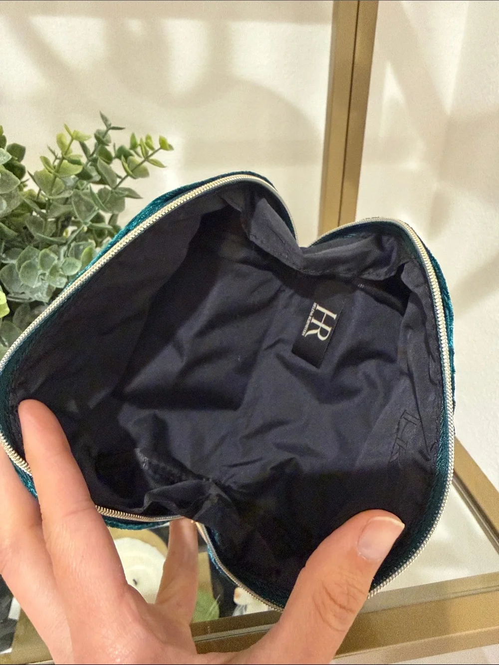 HR Velvet Cosmetic Pouch